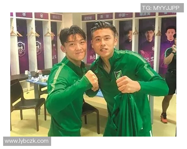 足球明星童磊的成长历程与职业生涯全解析